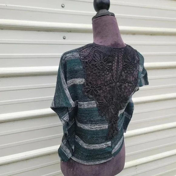 Bongo Women's Green Striped Crop Top Lace Back Knit Sweater BOHO Sz M - Picture 5 of 9